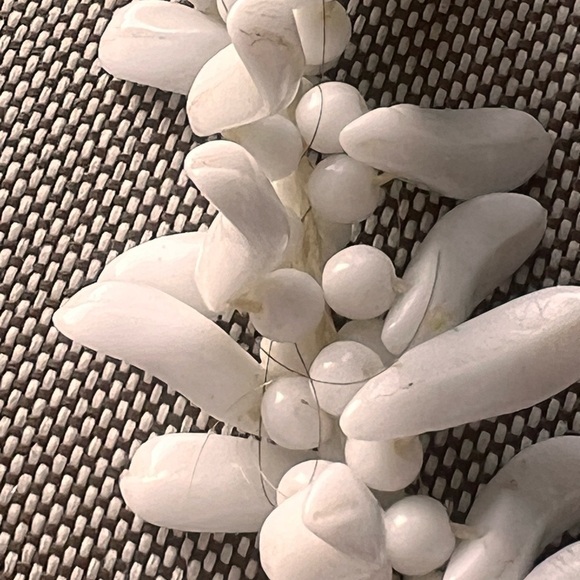 Vintage White Milk Glass Beaded Fringe Choker Necklace Marked Germany - Picture 4 of 10